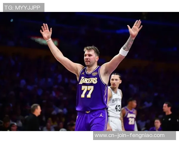 2012年NBA季后赛雷霆对湖人第三场精彩录像回放分析与解读